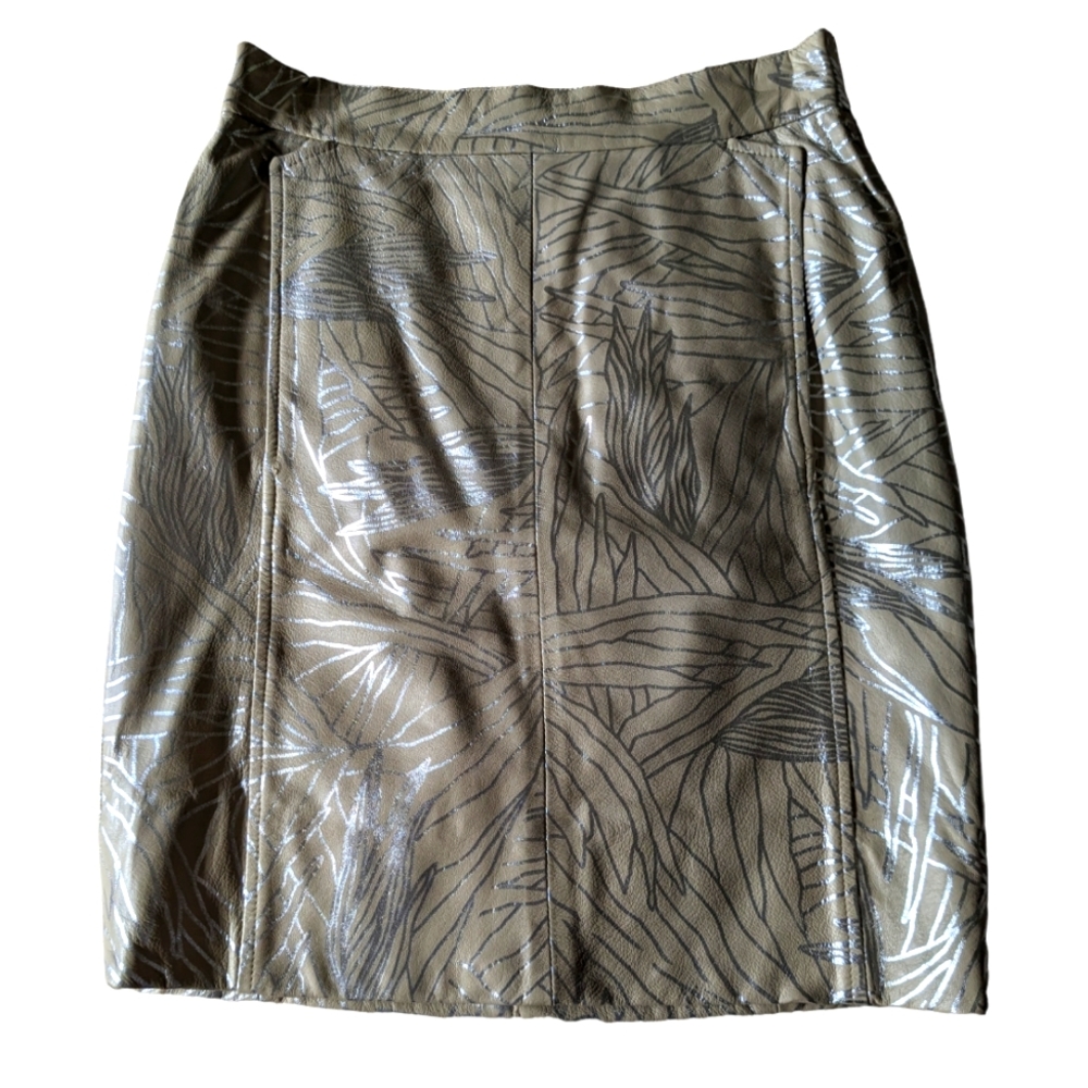 VTG Beige Leather Skirt With Silver Leaf Design, Women's Sz 6, 2 Front Pockets